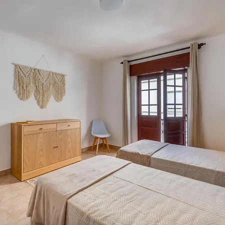 Apartment Sunset Azul - Sea View - Free Wifi - By Bedzy