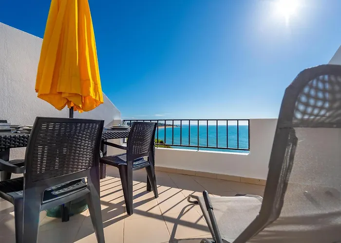 Sunset Azul - Sea View - Free Wifi - By Bedzy דירה אלבופיירה