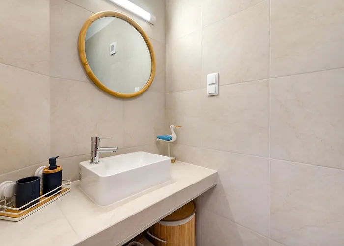 Appartement Sunset Azul - Sea View - Free Wifi - By Bedzy *