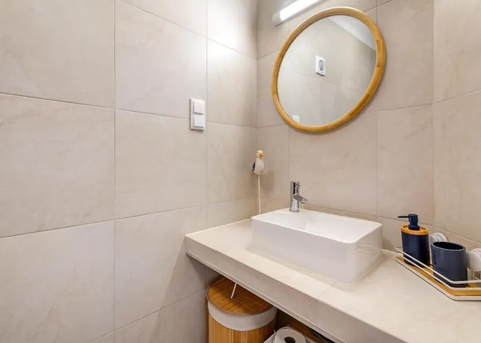 Appartement Sunset Azul - Sea View - Free Wifi - By Bedzy